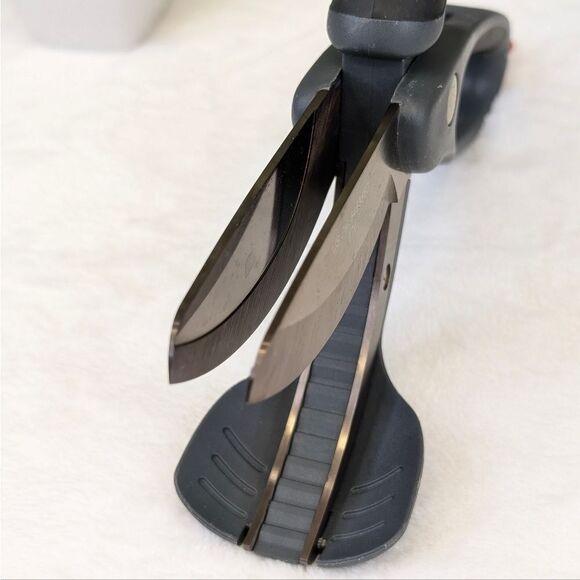 Pampered Chef Salad Chopper Scissors - Picture 9 of 15